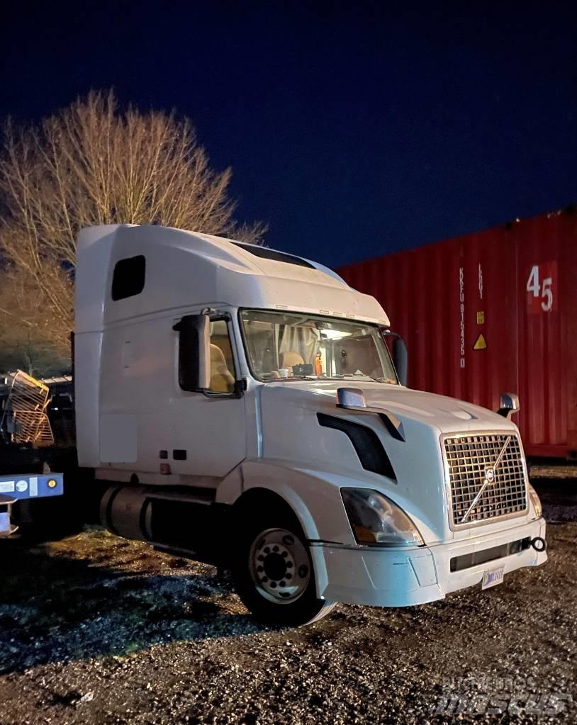 Volvo VNL 42 670 Sattelzugmaschinen
