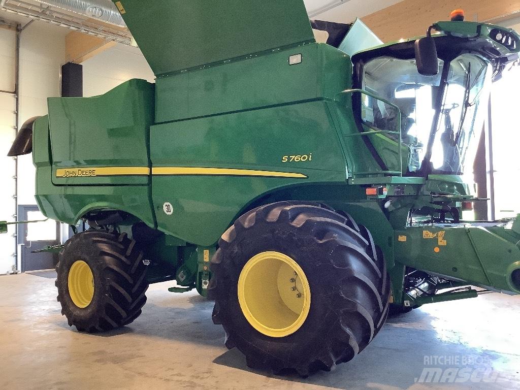 John Deere S760i Mähdrescher
