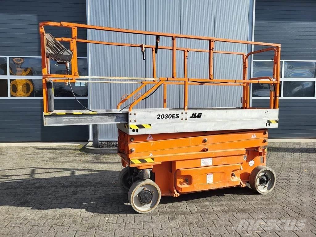 JLG 2030ES Scheren-Arbeitsbühnen