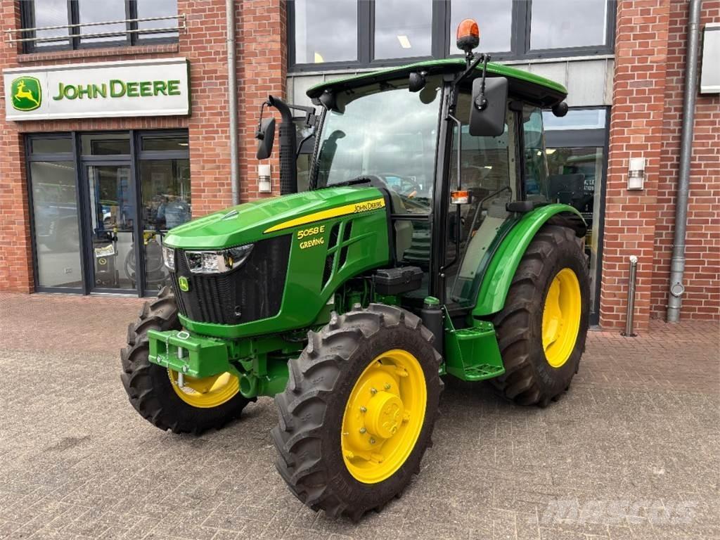 John Deere 5058E Traktoren