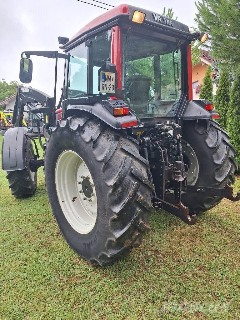 Valtra A 95 Traktoren