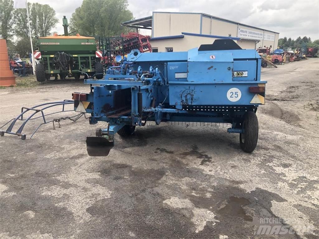 Fortschritt K 430 Quaderpressen