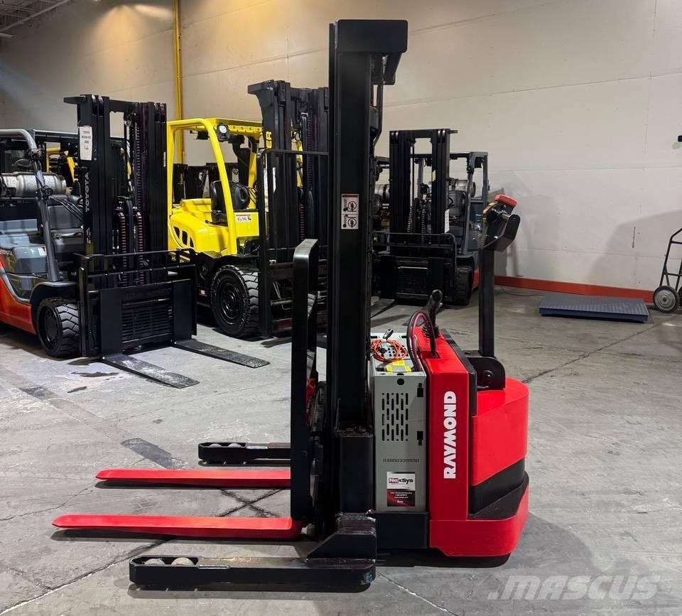 Raymond RSS40 Zelfrijdende stapelaars