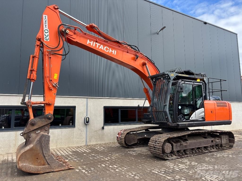 Hitachi ZX 210 LC-6 Raupenbagger