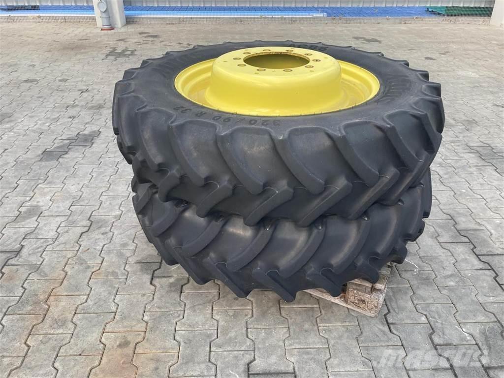 Mitas 320/90R32 Reifen
