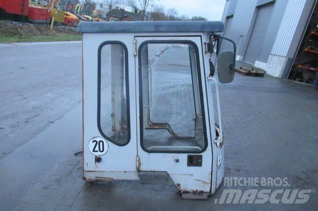 Kubota R 520 Kabinen