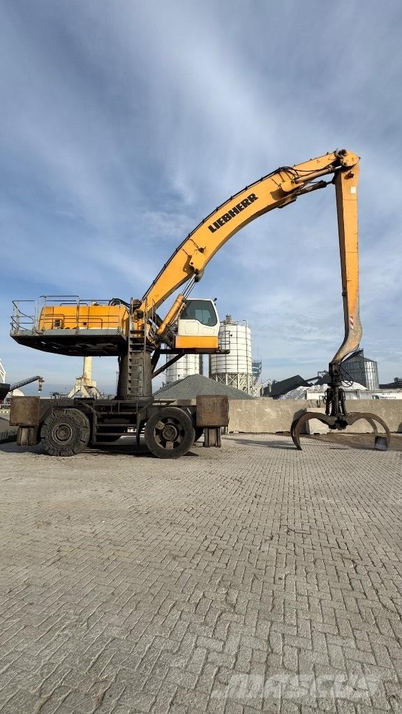 Liebherr A 944 C HD Materialumschlag