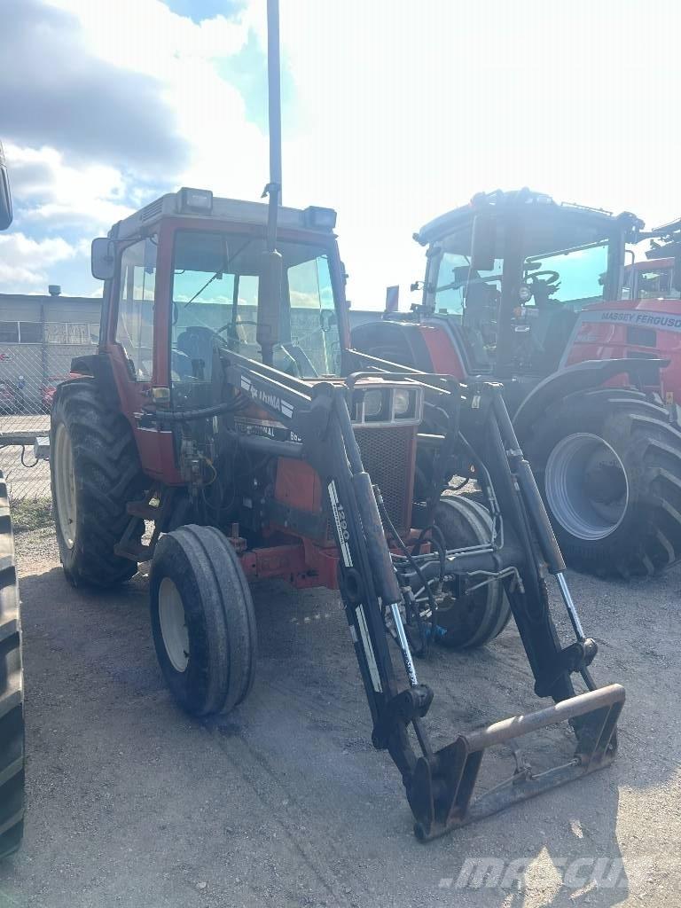International 685 XL Traktoren