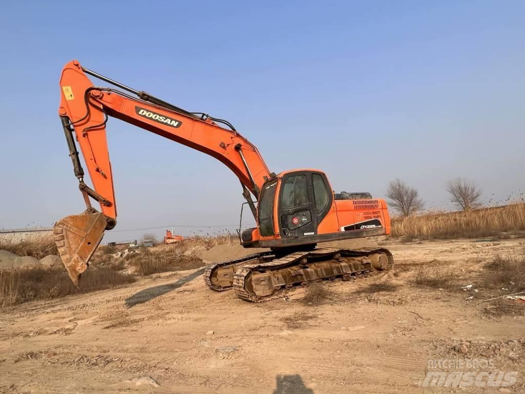 Doosan DX225LC-9C Raupenbagger