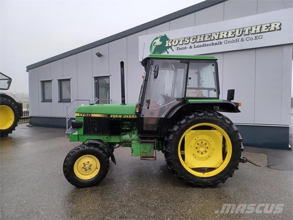 John Deere 1750 Traktoren