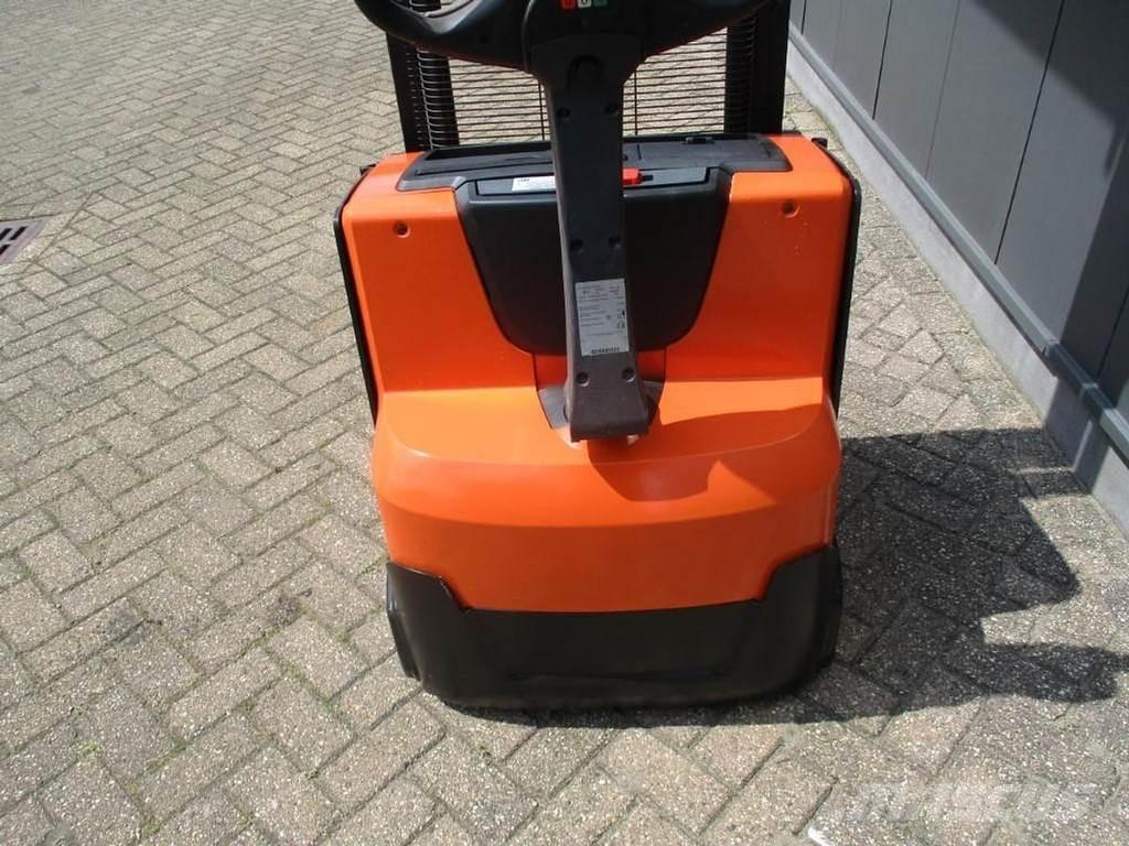 Toyota SWE 120L Deichselstapler