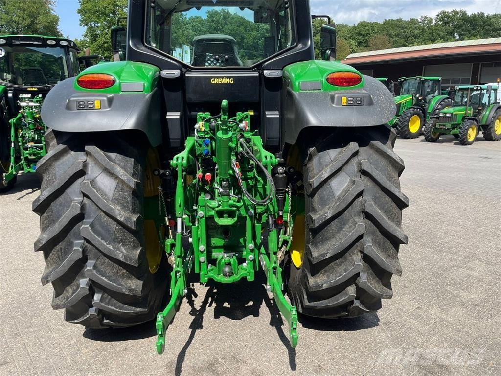 John Deere 6M185 Traktoren