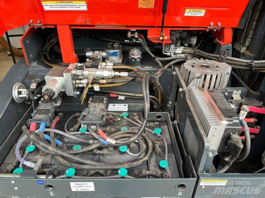 Combilift CBE3000 Seitenstapler