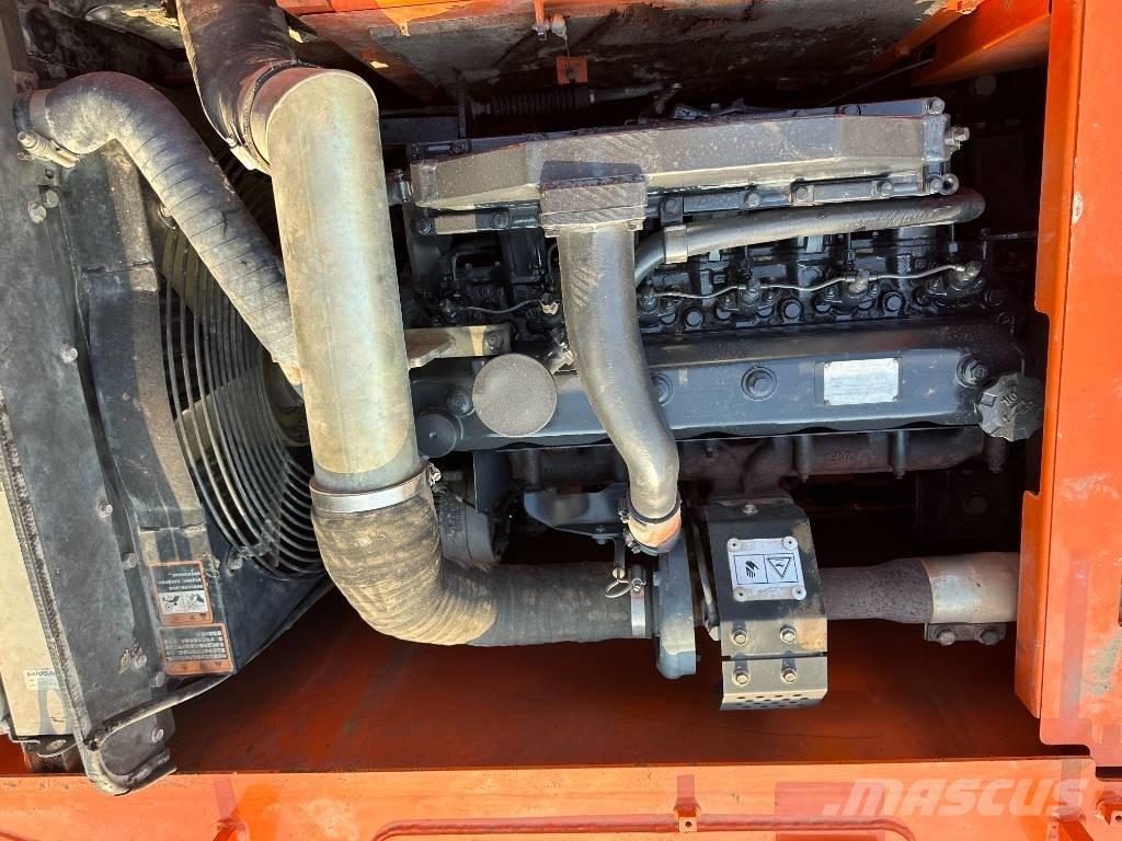 Doosan DX140 Raupenbagger