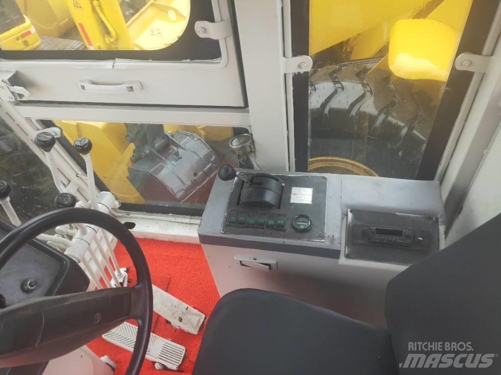 XCMG GR180 Grader