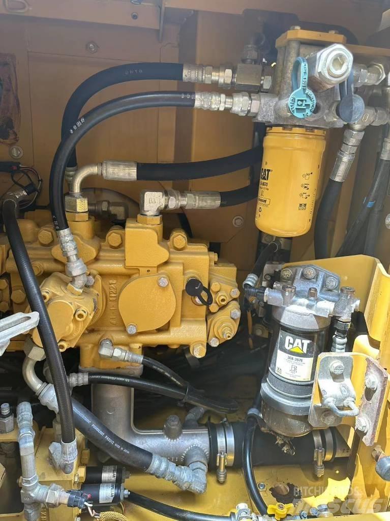 CAT CAT313D Midibagger  7t - 12t