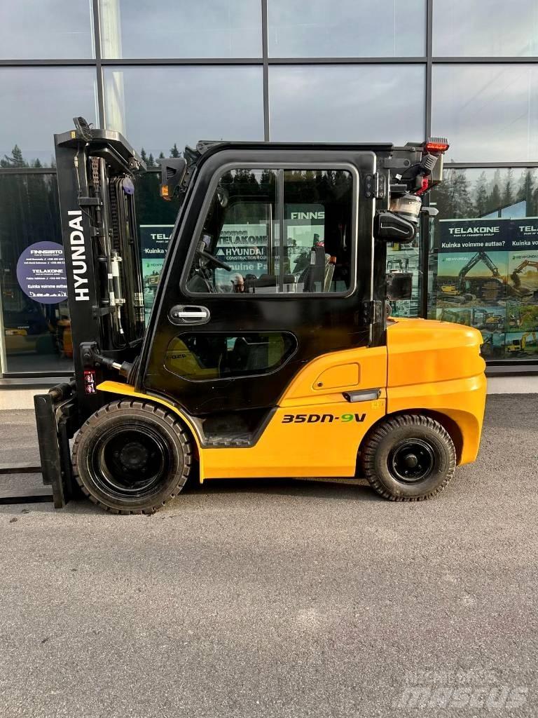 Hyundai 35DN-9V Diesel heftrucks