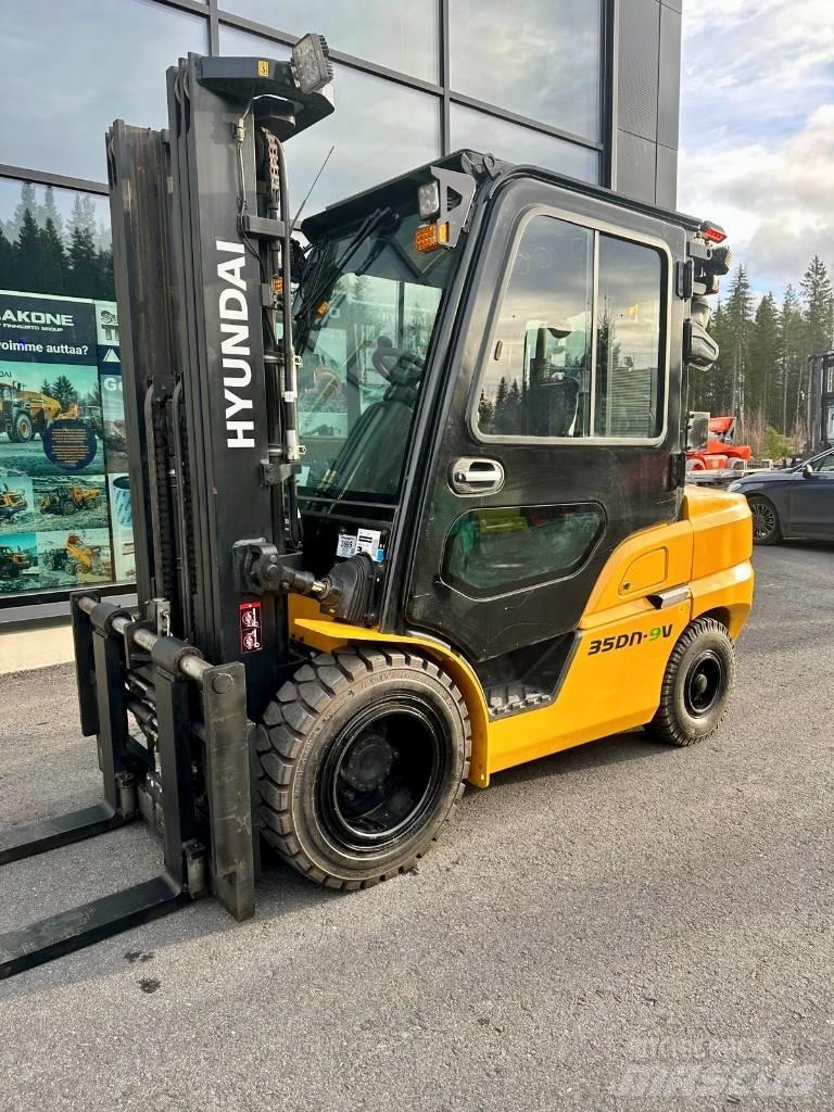 Hyundai 35DN-9V Diesel heftrucks