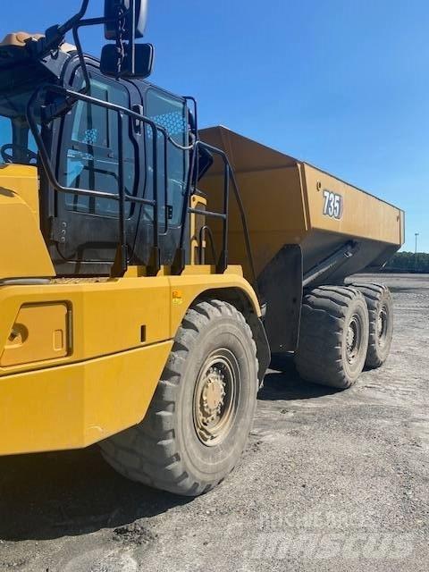 CAT 735 Dumper - Knickgelenk