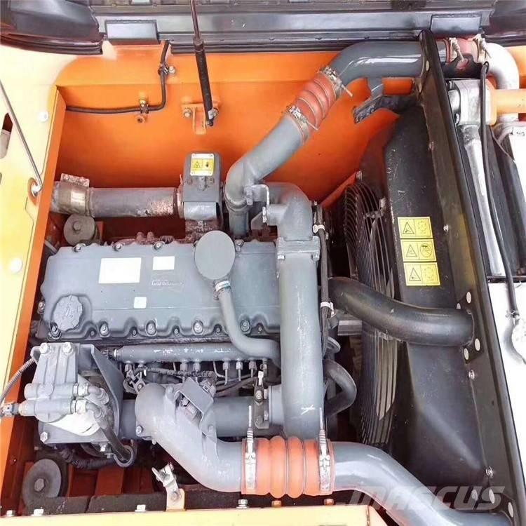 Doosan DX 225 Raupenbagger