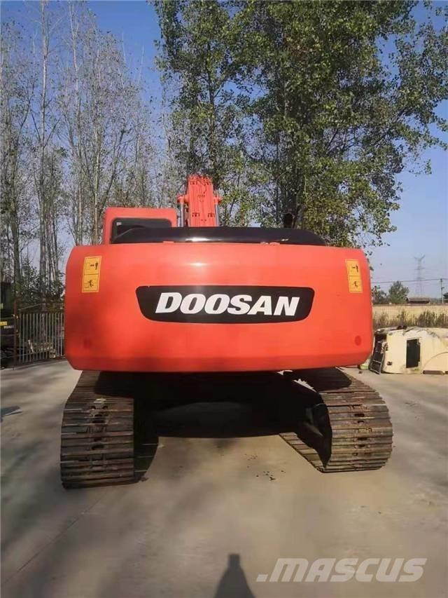 Doosan DH225LC-7 Raupenbagger