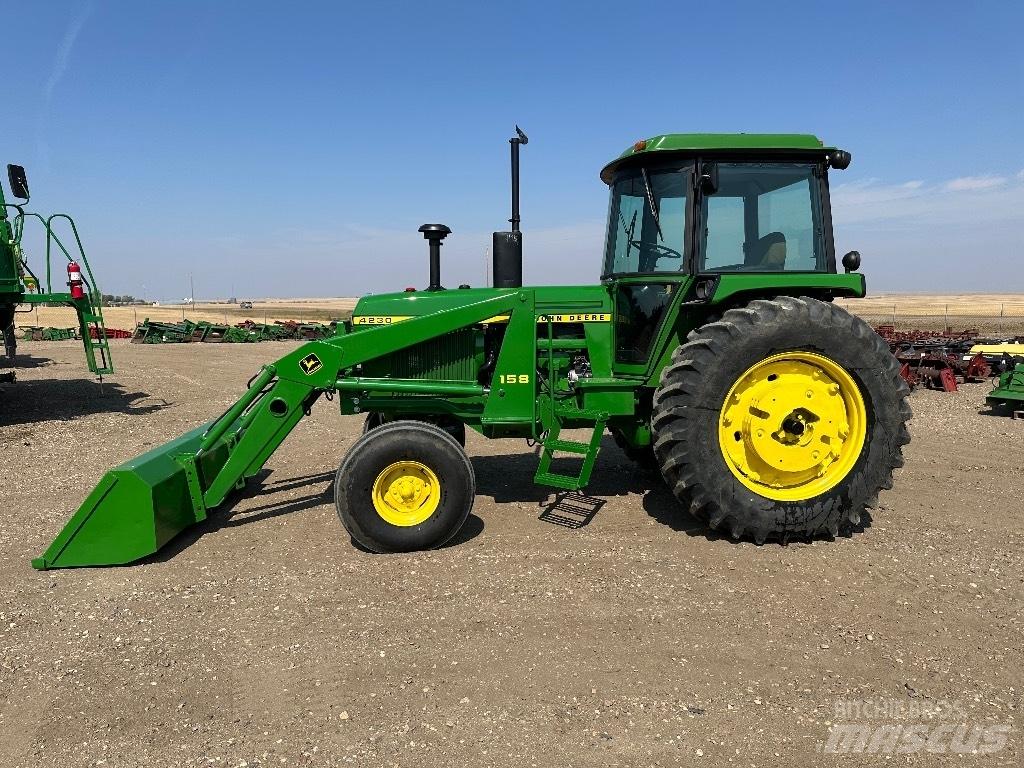 John Deere 4230 Traktoren