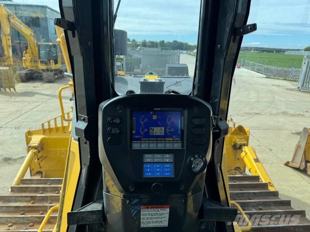 Komatsu D85PX-18 Bulldozer