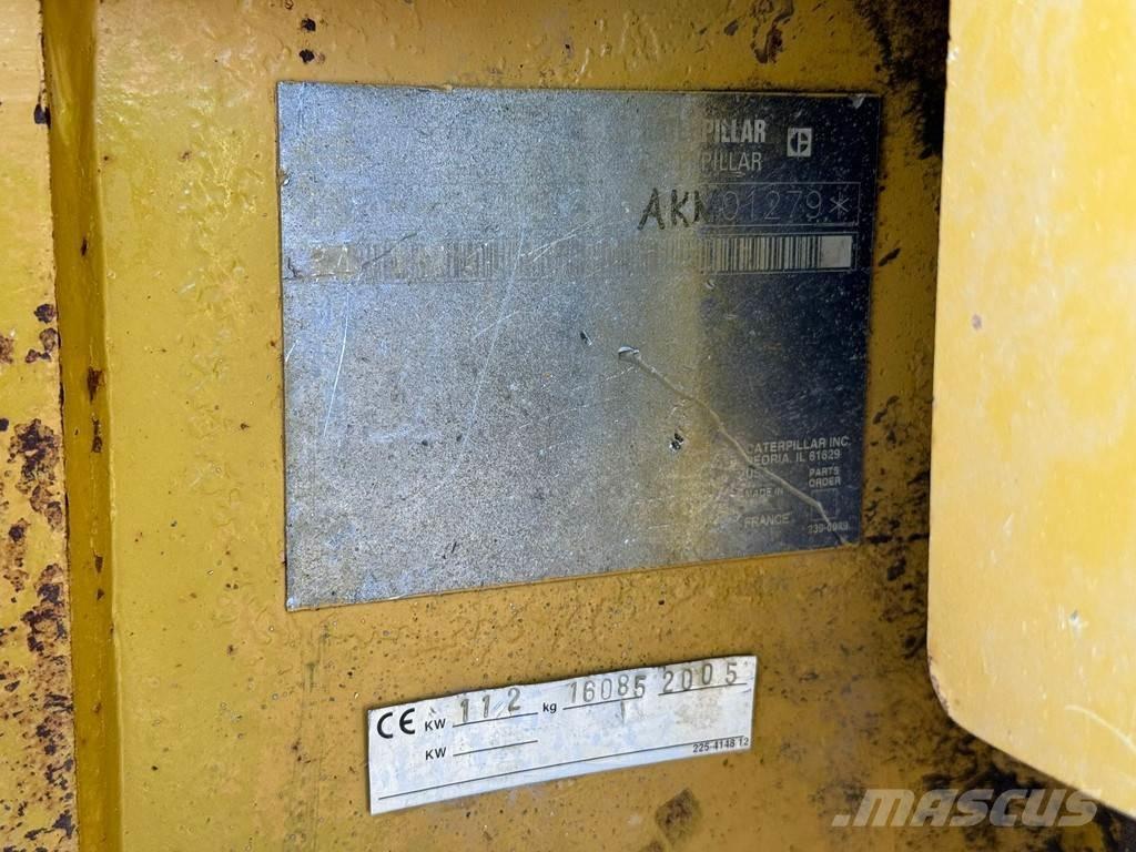 CAT D6N XL Bulldozer