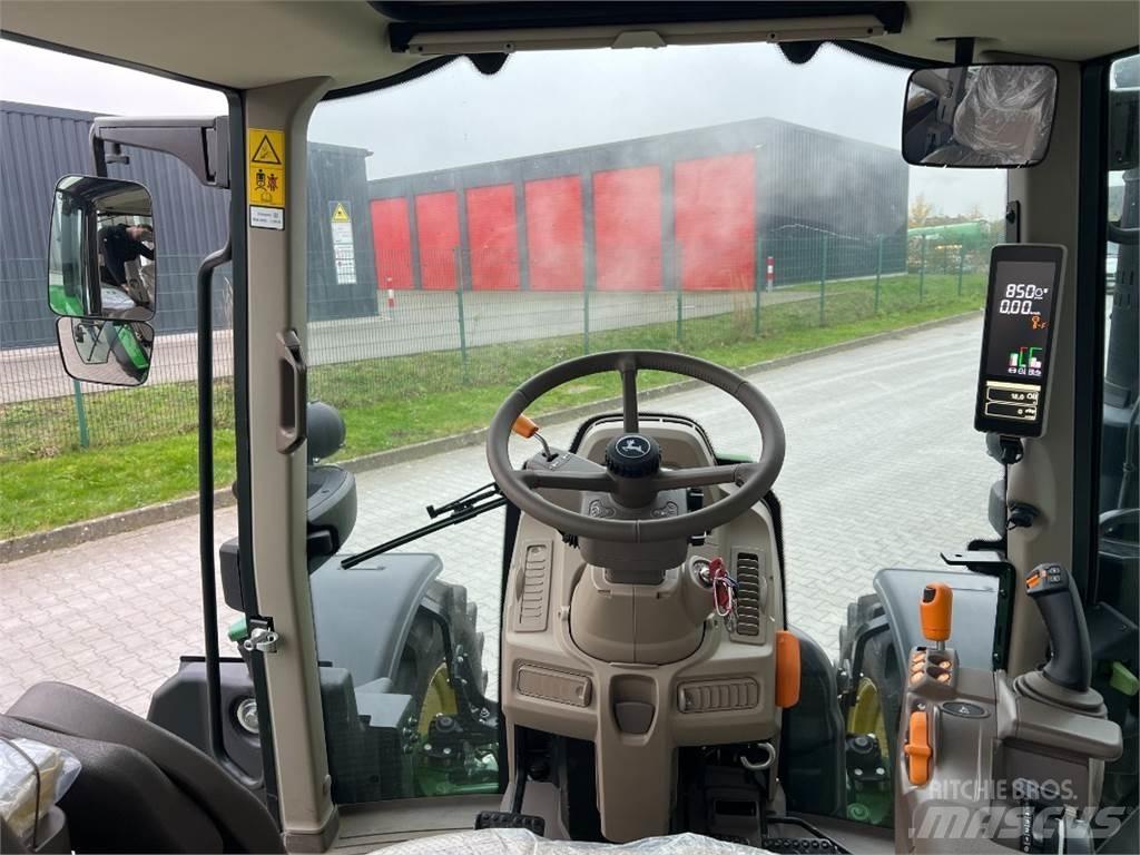John Deere 6120M Traktoren