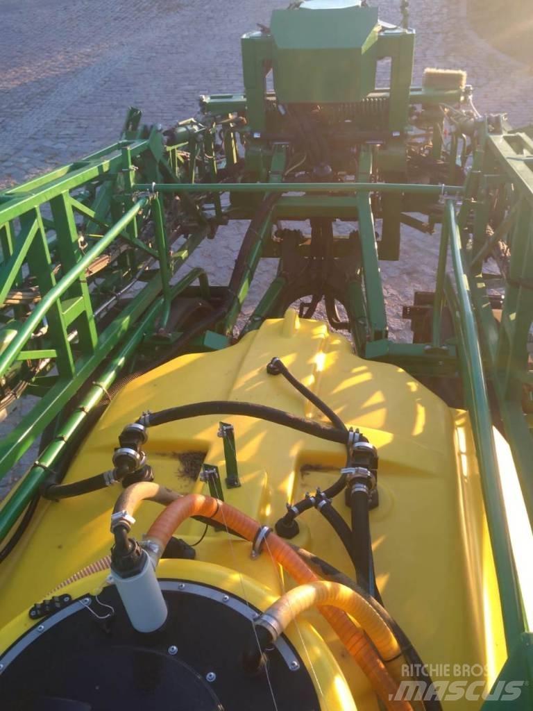 John Deere R944i Anhängespritzen