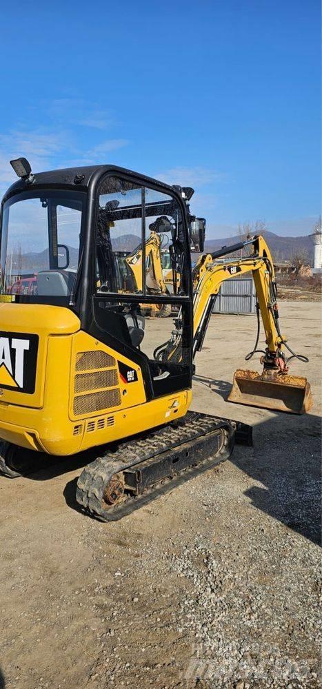 CAT 302.2 D Minibagger < 7t