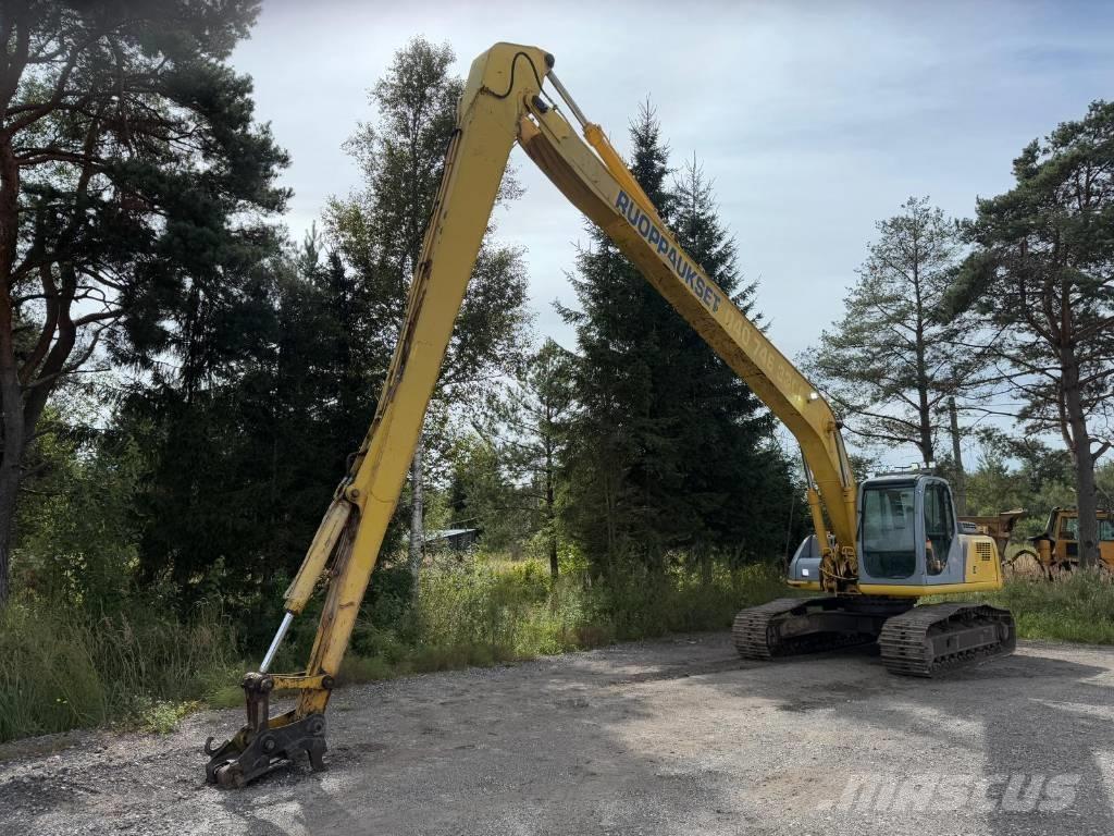 New Holland E 215 Long Reach Bagger