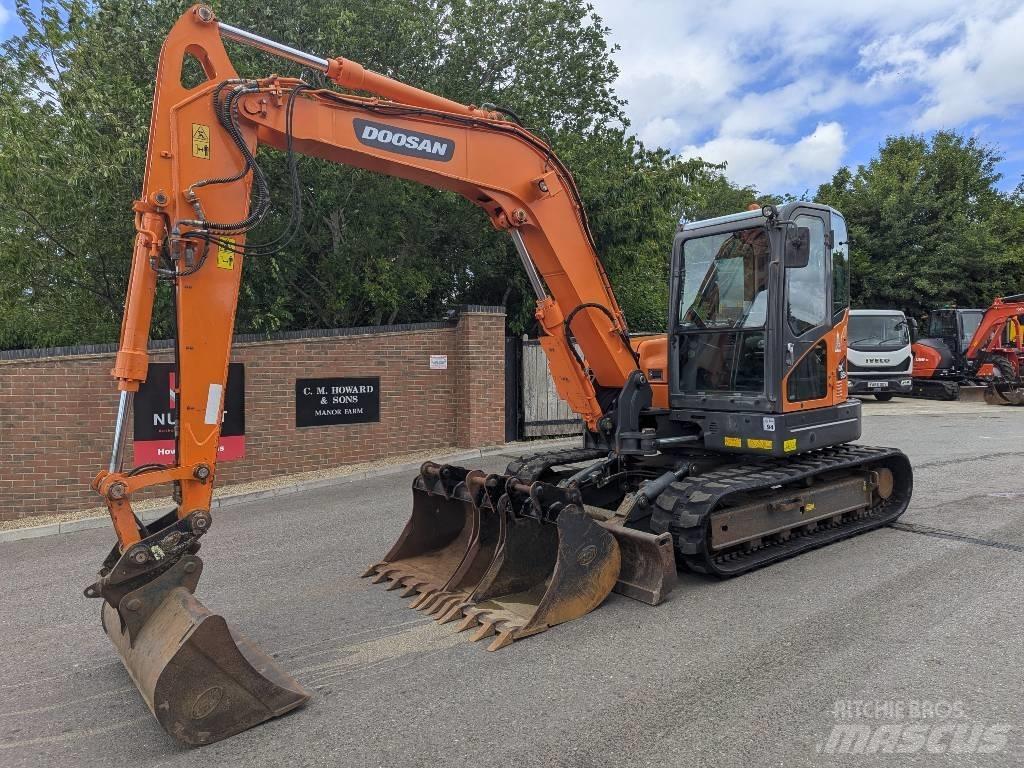 Doosan DX 85 R Midibagger  7t - 12t