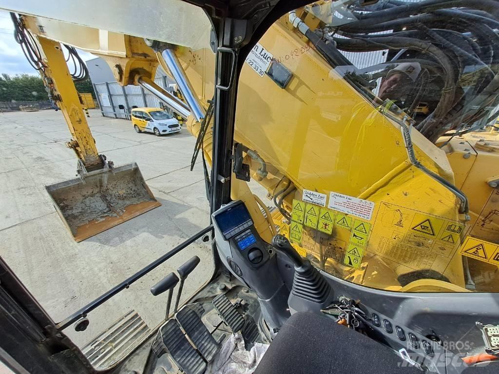 Komatsu PC228USLC-8 Raupenbagger
