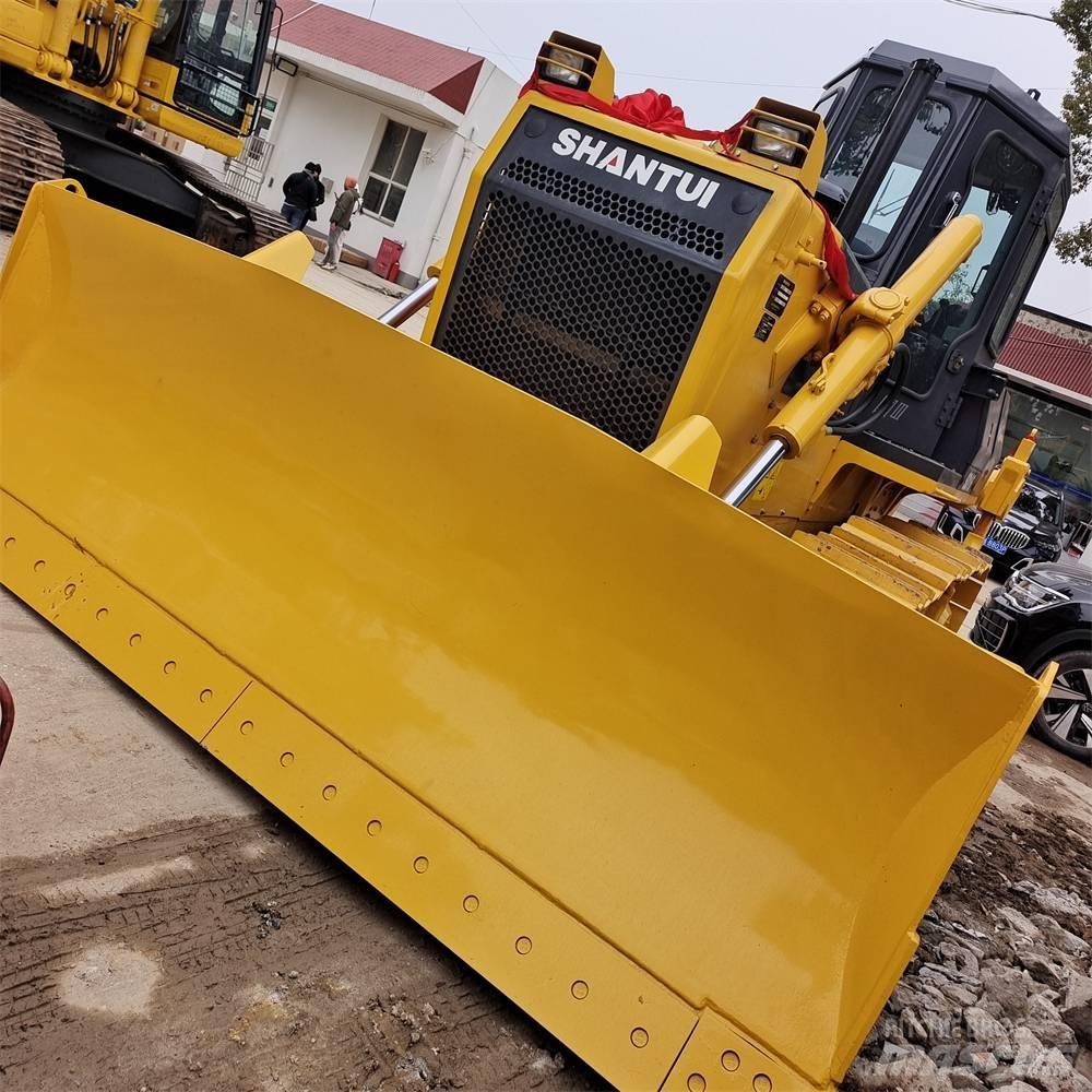 Shantui SD 16 Bulldozer