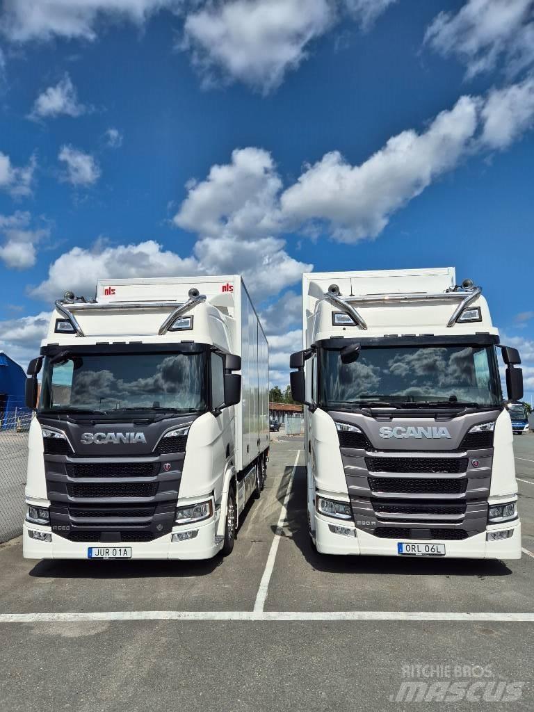 Scania 560R Kofferaufbau