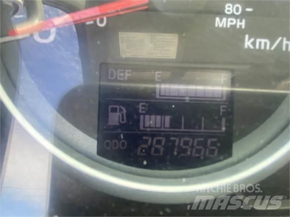 Hino 338 Kofferaufbau