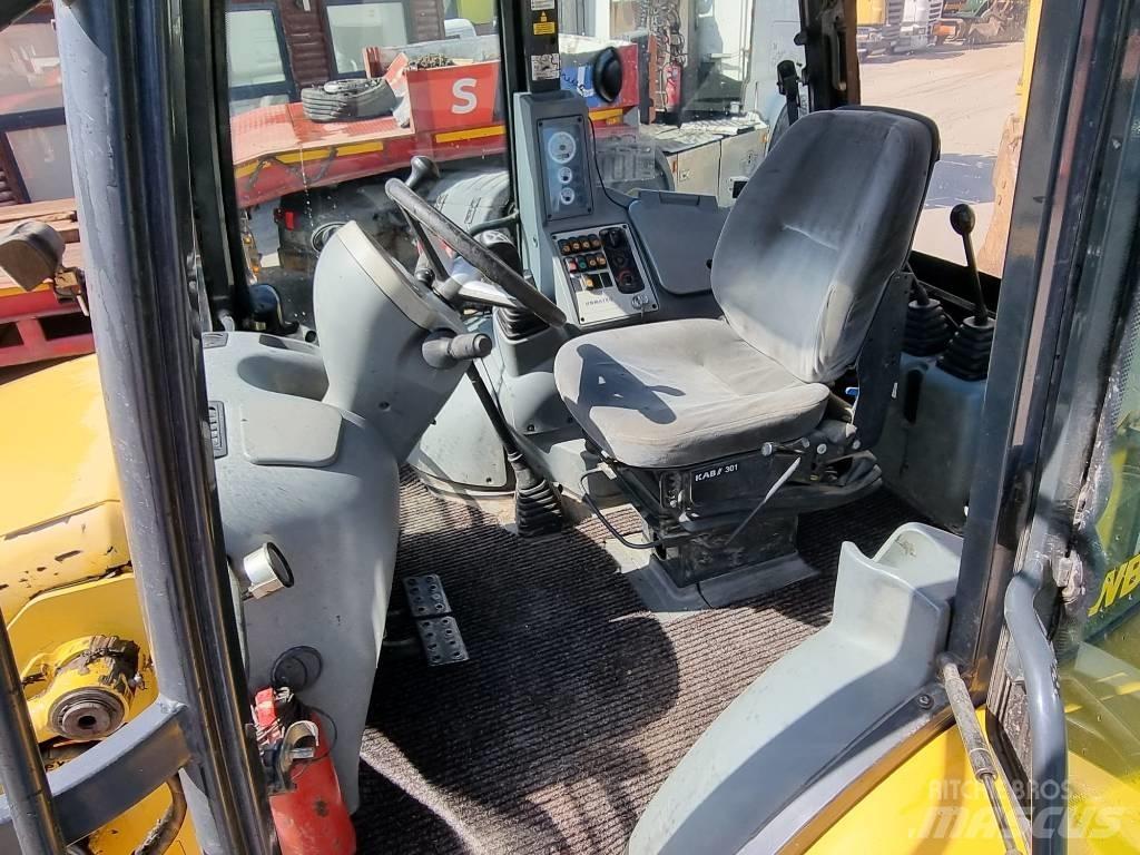 Komatsu WB 93 S-5EO Baggerlader