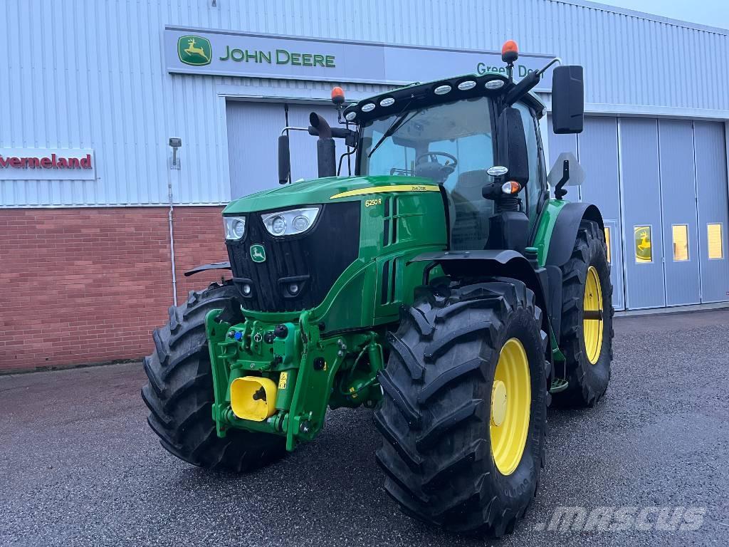 John Deere 6250 R Traktoren