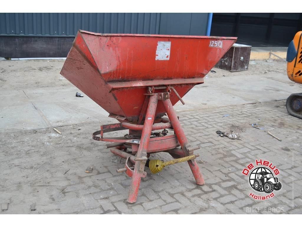 Lely 1250 Mineraldüngerstreuer