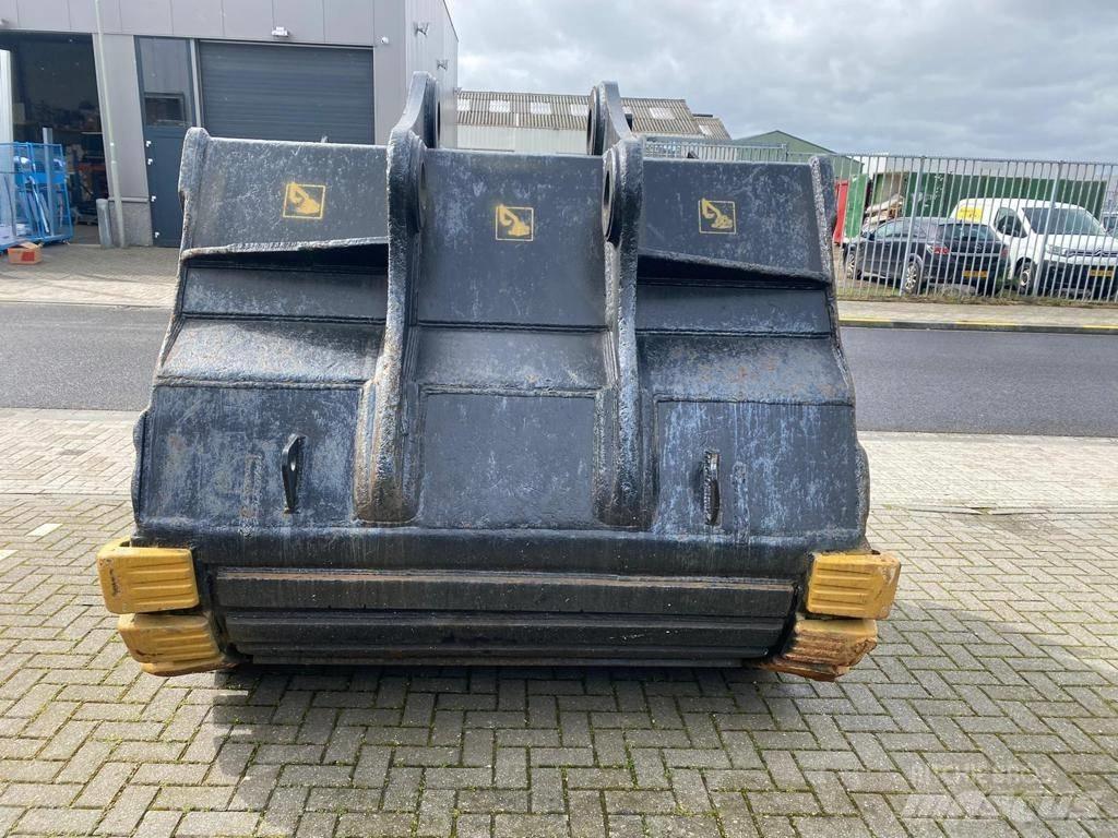 Hitachi ZX 870 Schaufeln