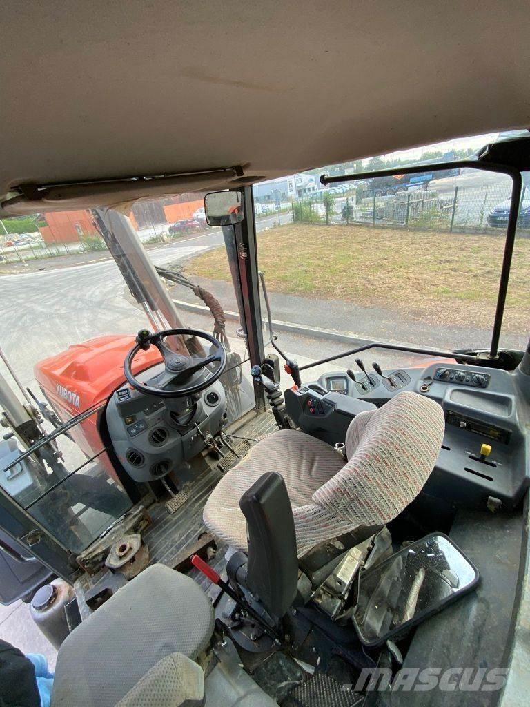 Kubota M 135 GX Traktoren
