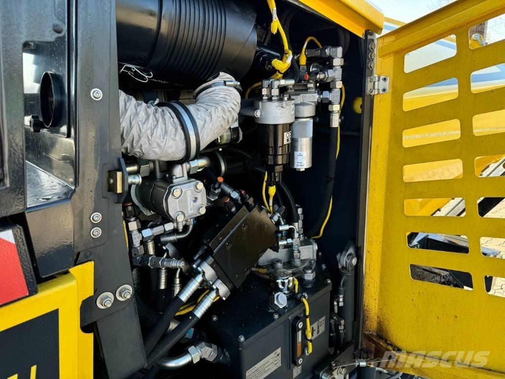 Bomag BF 300 C-2 Strassenfertiger