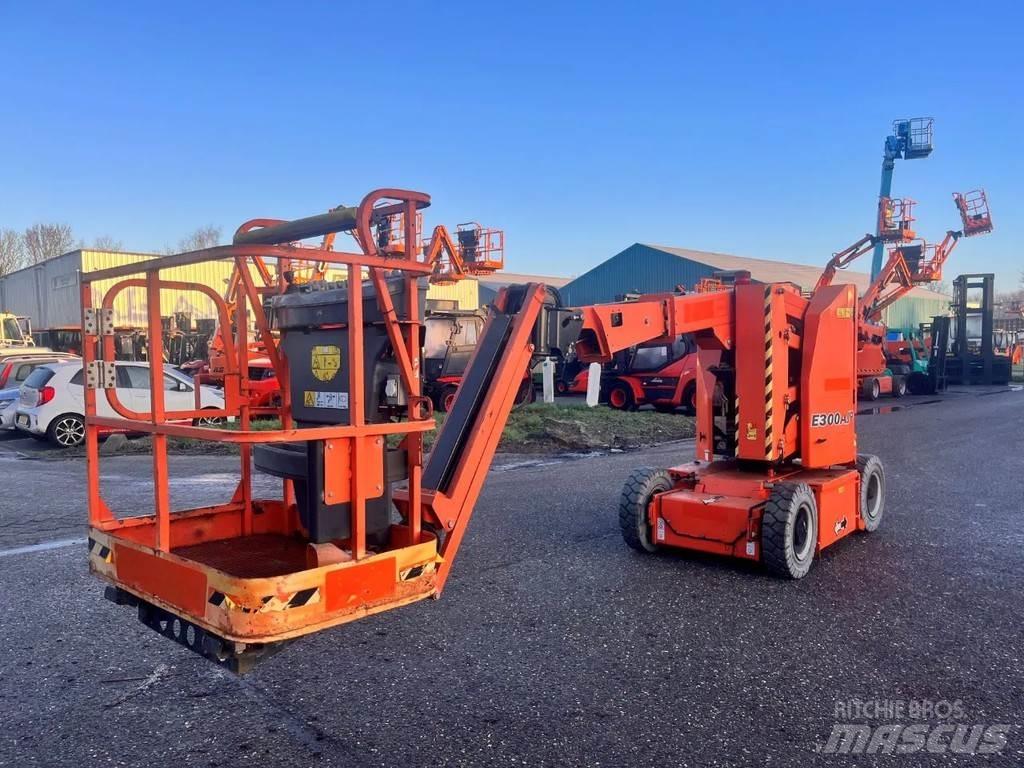 JLG E300AJP Gelenkteleskoparbeitsbühnen