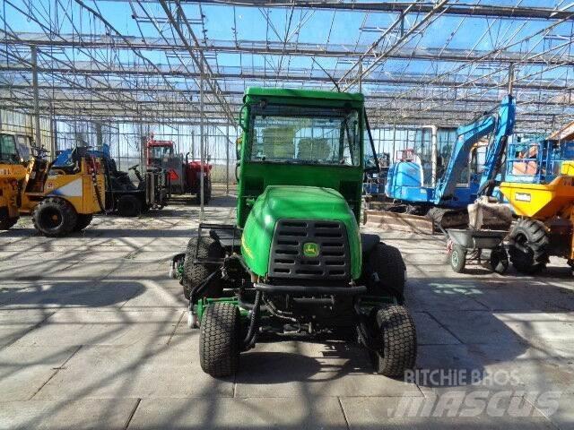 John Deere 3235C Reitermäher