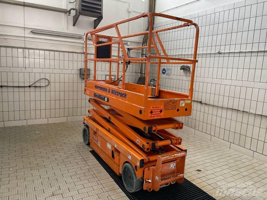 Haulotte Compact 8 Scheren-Arbeitsbühnen