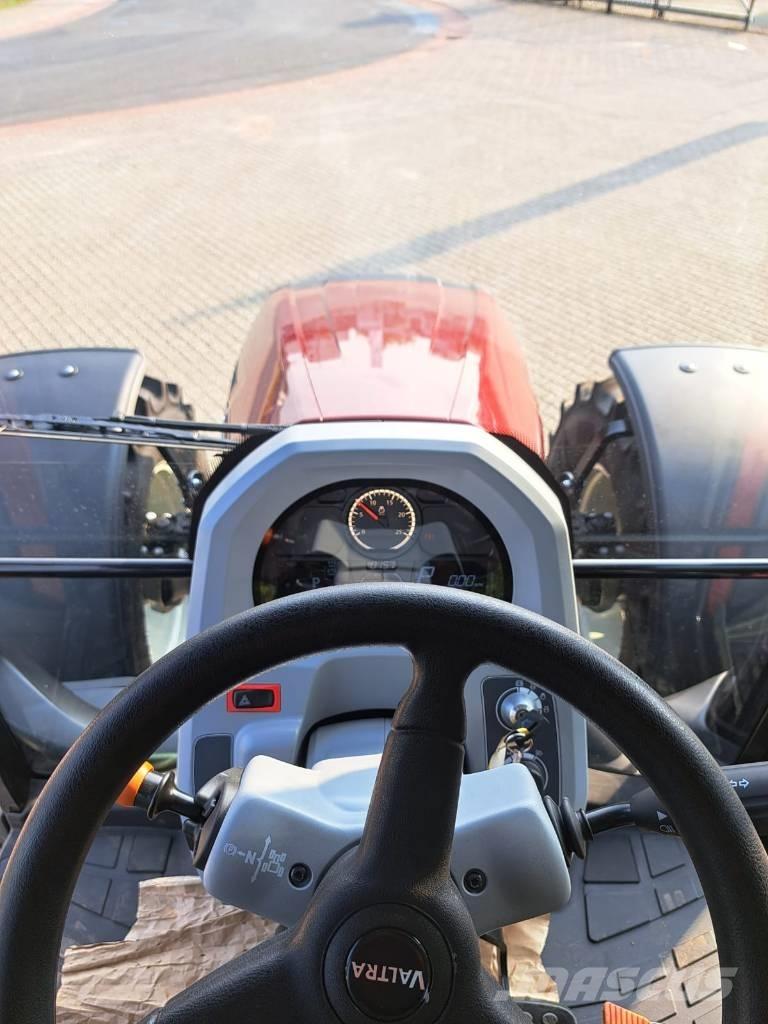 Valtra G 135 Active Traktoren