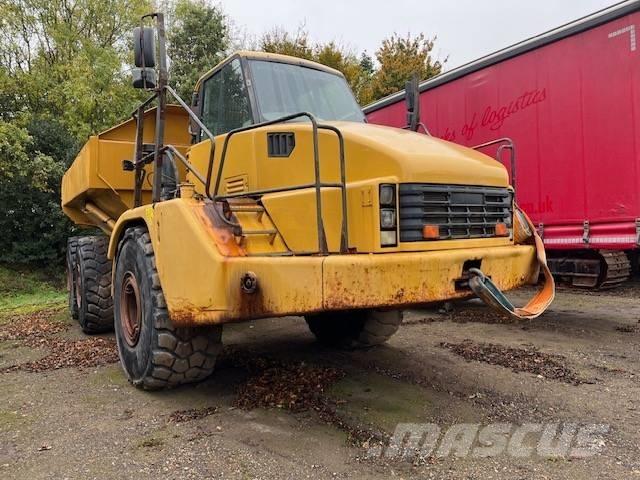 CAT 740 Dumper - Knickgelenk