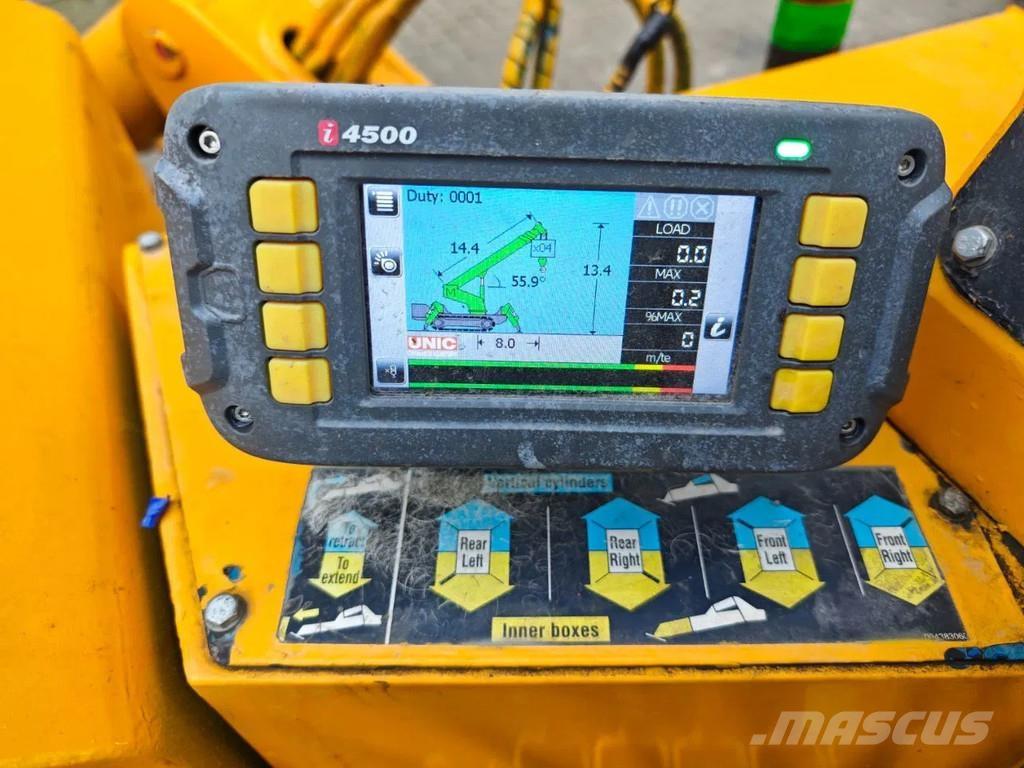 Unic URA 376 C Raupenkrane