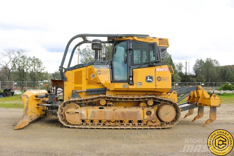 DEERE 750K XLT Bulldozer